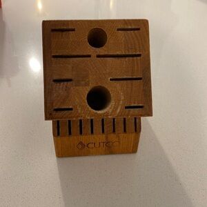 Cutco Homemaker Plus 8 Block in Honey Oak